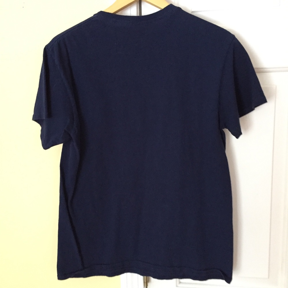 SOLD Levi’s Tee - Picture 5 of 5